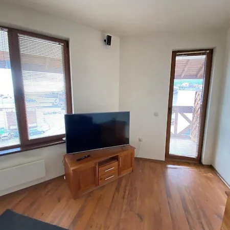 Large Gondola - Center, Neon Апартаменты