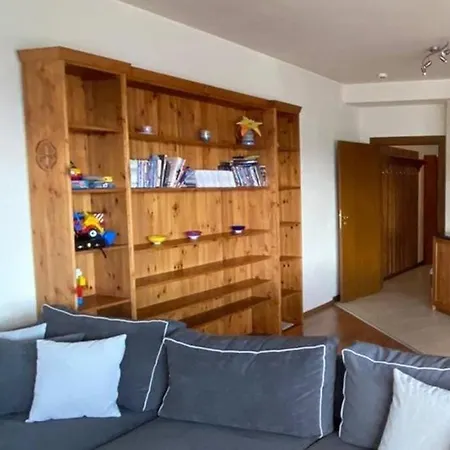 Апартаменты Large Gondola - Center, Neon