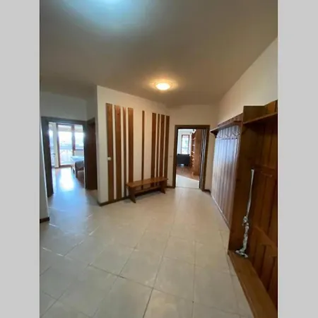 Large Gondola - Center, Neon *