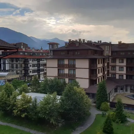 Large Gondola - Center, Neon *